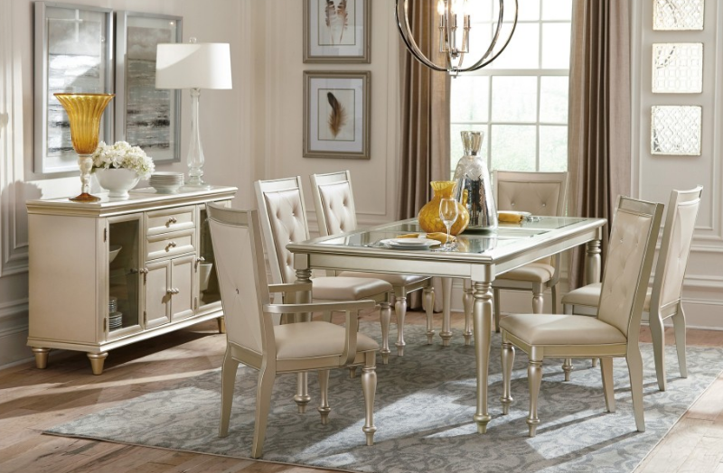 Picture of Dining room set  