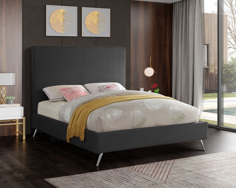 Picture of 54" Gold and Chrome Legs Included with each bed Velvet Bed