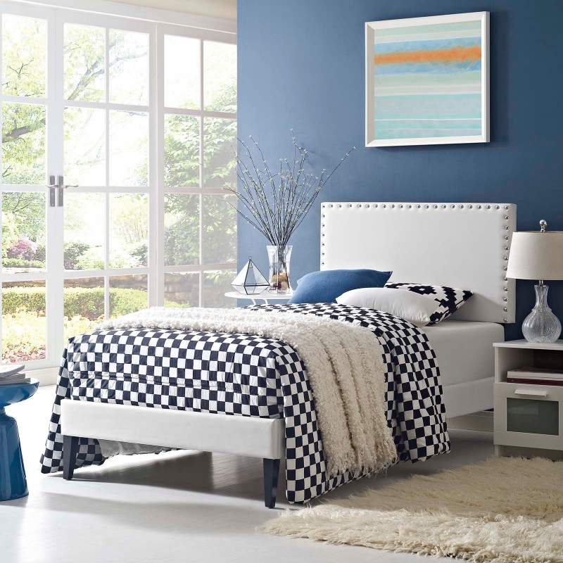 Picture of Platform bed 