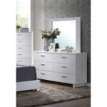 Picture of Gloss white finish Dresser and Mirror