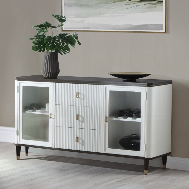 Picture of 62"-80"L X 18"W X 36"H Extendable Server