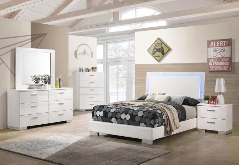 Picture of 5-piece Full Bedroom Set White High Gloss