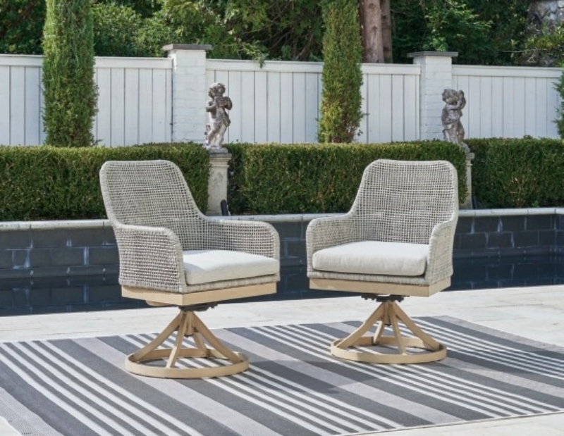 Picture of Outdoor Swivel Chair w/Cushion