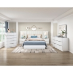 Picture of Pearl white finish Dresser and Mirror